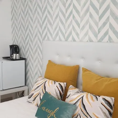 Prestige Holidays Alojamentos 호텔 나자레