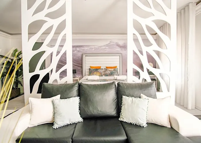 Prestige Holidays Alojamentos *