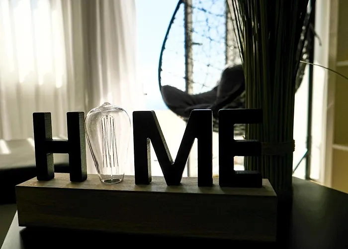 Prestige Holidays Alojamentos Hotel *